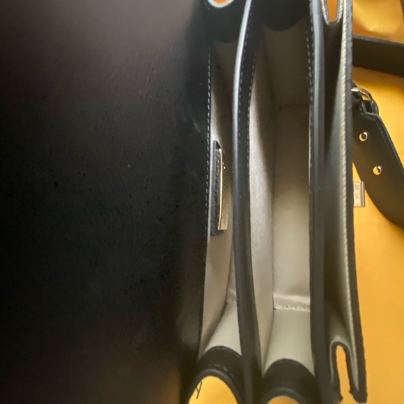 Authentic Valentino Handbag , and dust bag - Picture 11 of 16